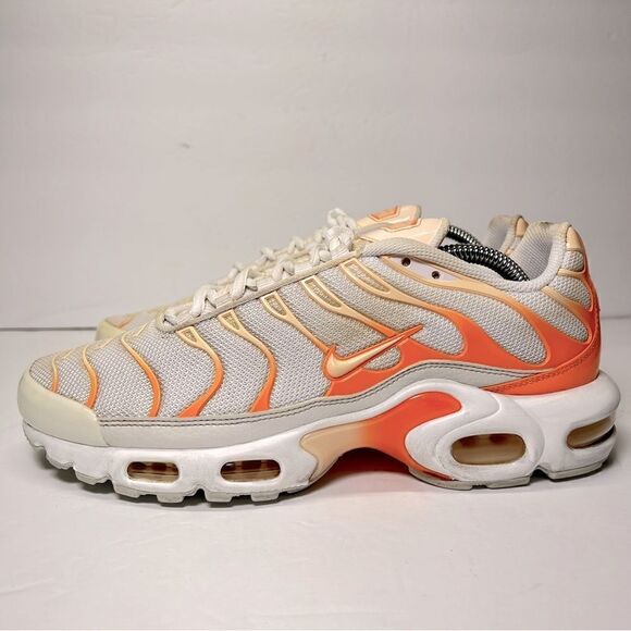 Nike Womens Air Max Plus Tn Running Shoes in White Atomic Orange 10 - Picture 3 of 13